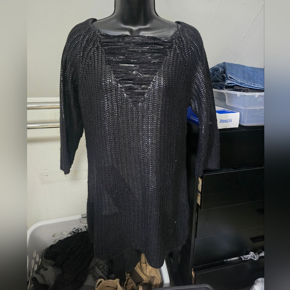 Romeo + Juliet Couture- black- 100% acrylic- 3/4 sleeve- sweater dress- sz Large